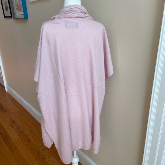 Soft Cashmere Ribbed Poncho from NAADAM - Picture 3 of 6